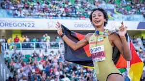 离谱Bug？《怪猎荒野》玩家发现DLC越多帧数却越高！