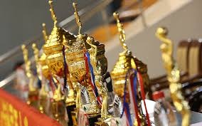 努力的意义，就是以后的日子里，放眼望去，全都是自己喜欢的人